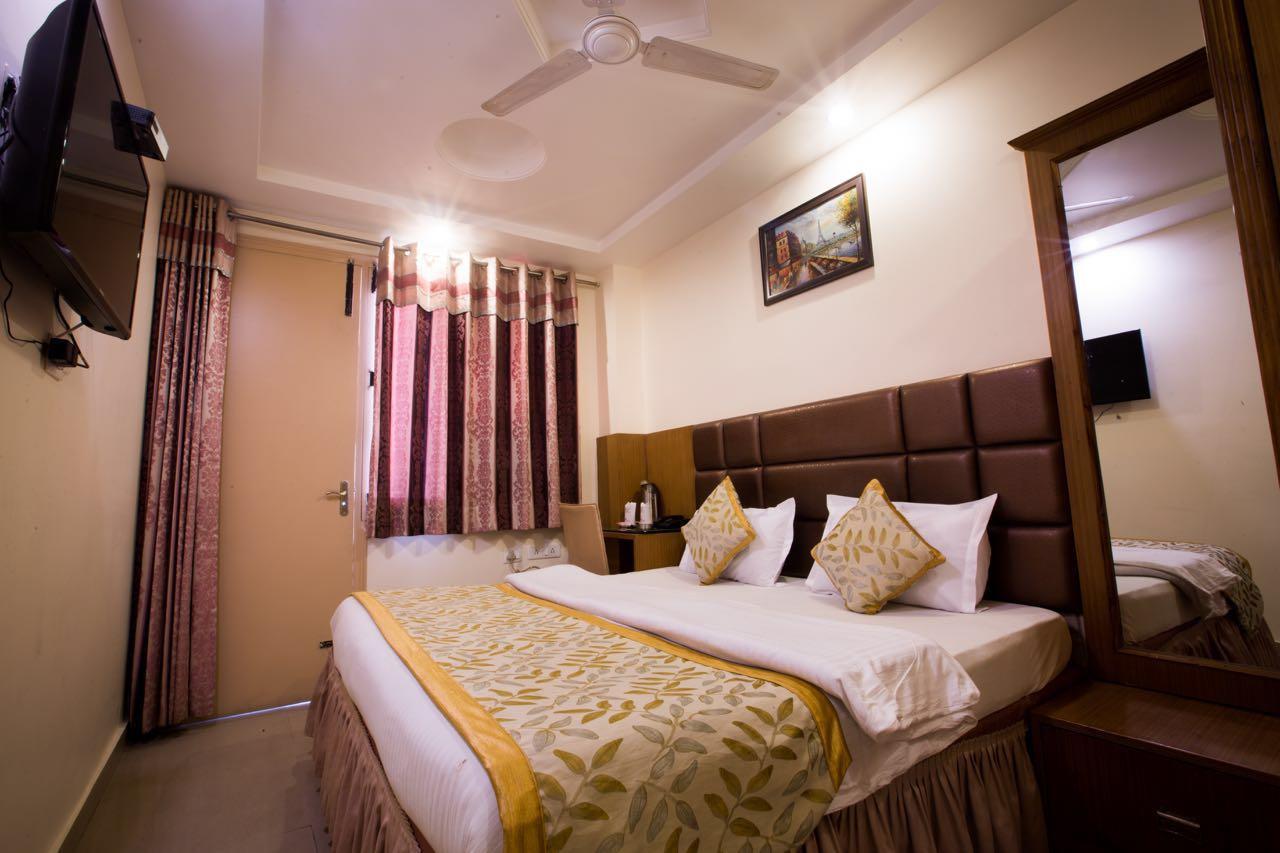Hotel The Royal Placid Jammu Eksteriør bilde
